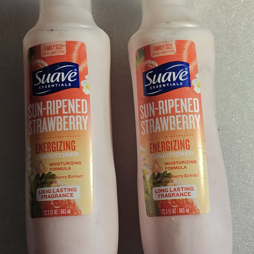 2 Suave Essentials Sun-Ripened Strawberry Conditioner *ugly Bottles*